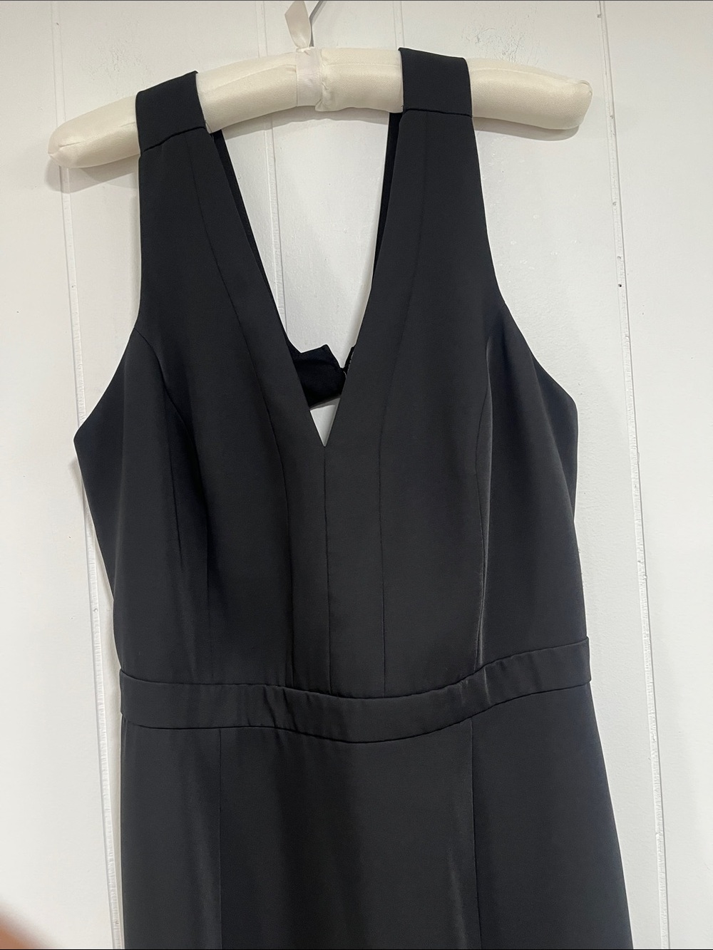 BCBGMaxAzria Black Deep V-Neck Floor-Length Gown - Picture 6 of 14
